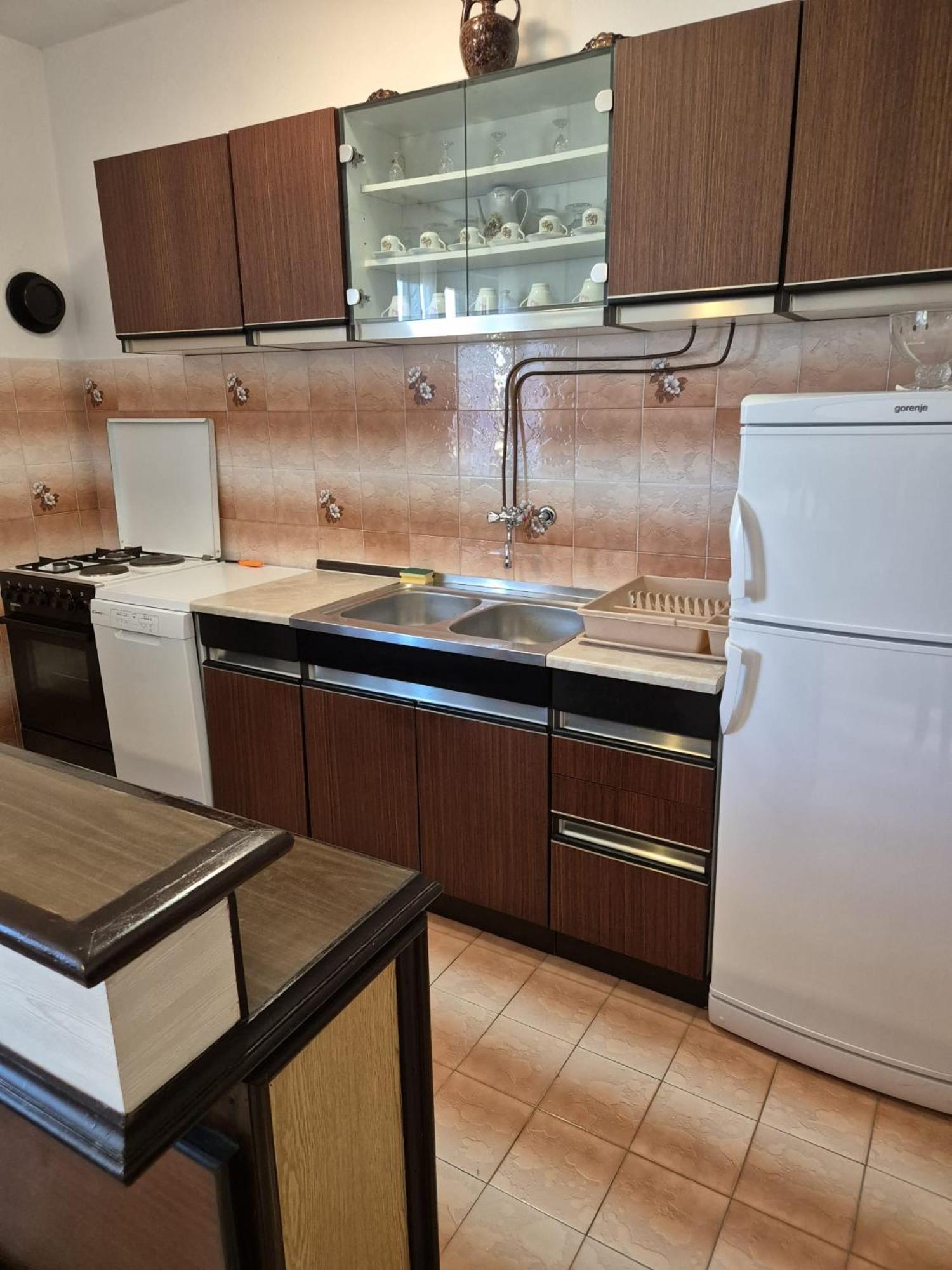 Apartmani Ino Škrip Exterior foto