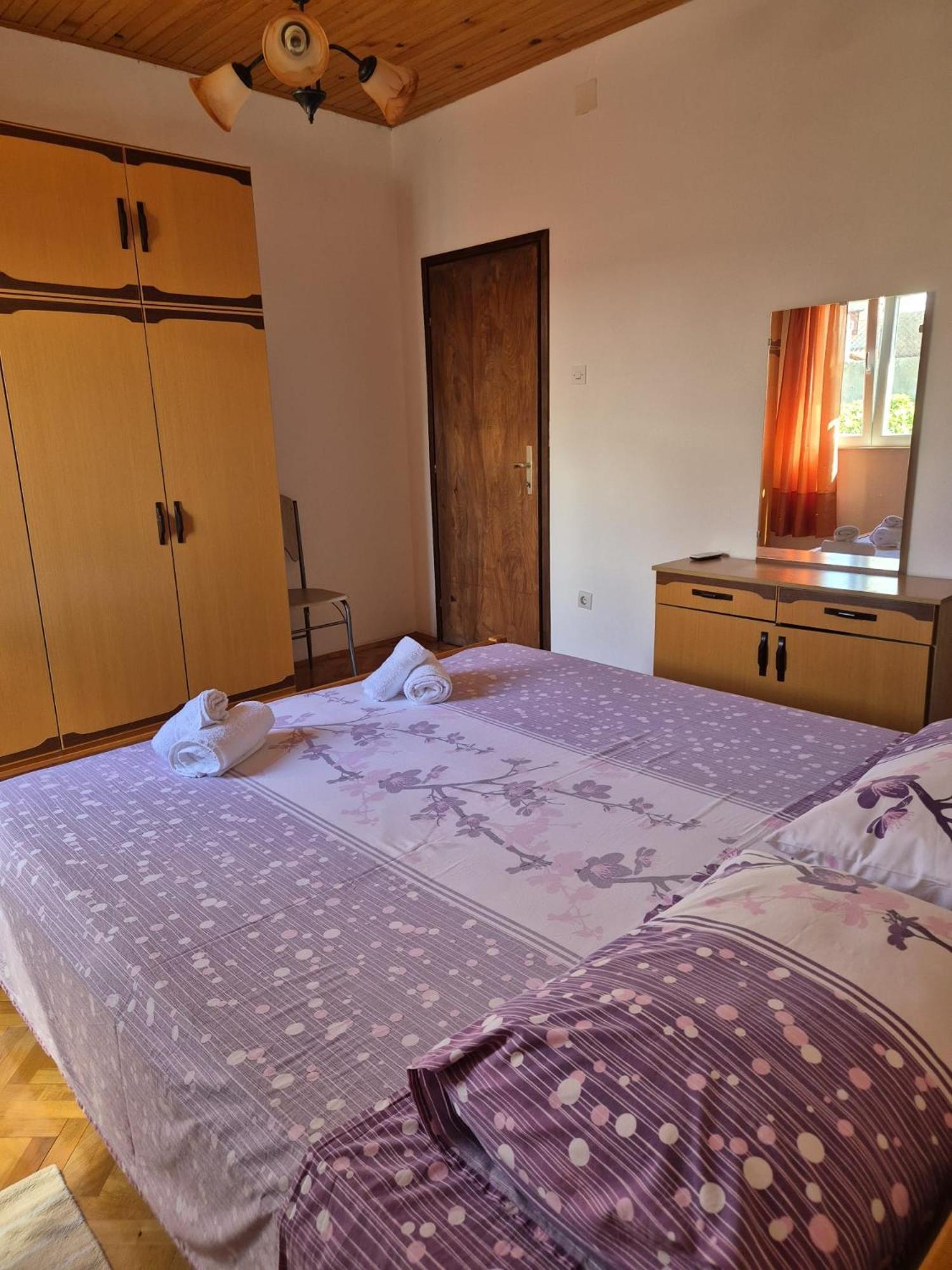 Apartmani Ino Škrip Exterior foto