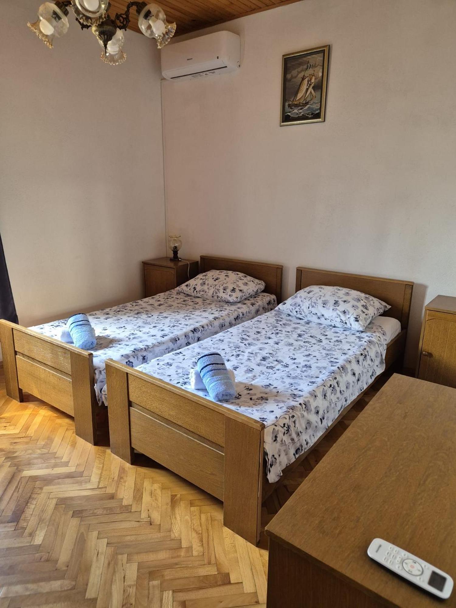 Apartmani Ino Škrip Exterior foto