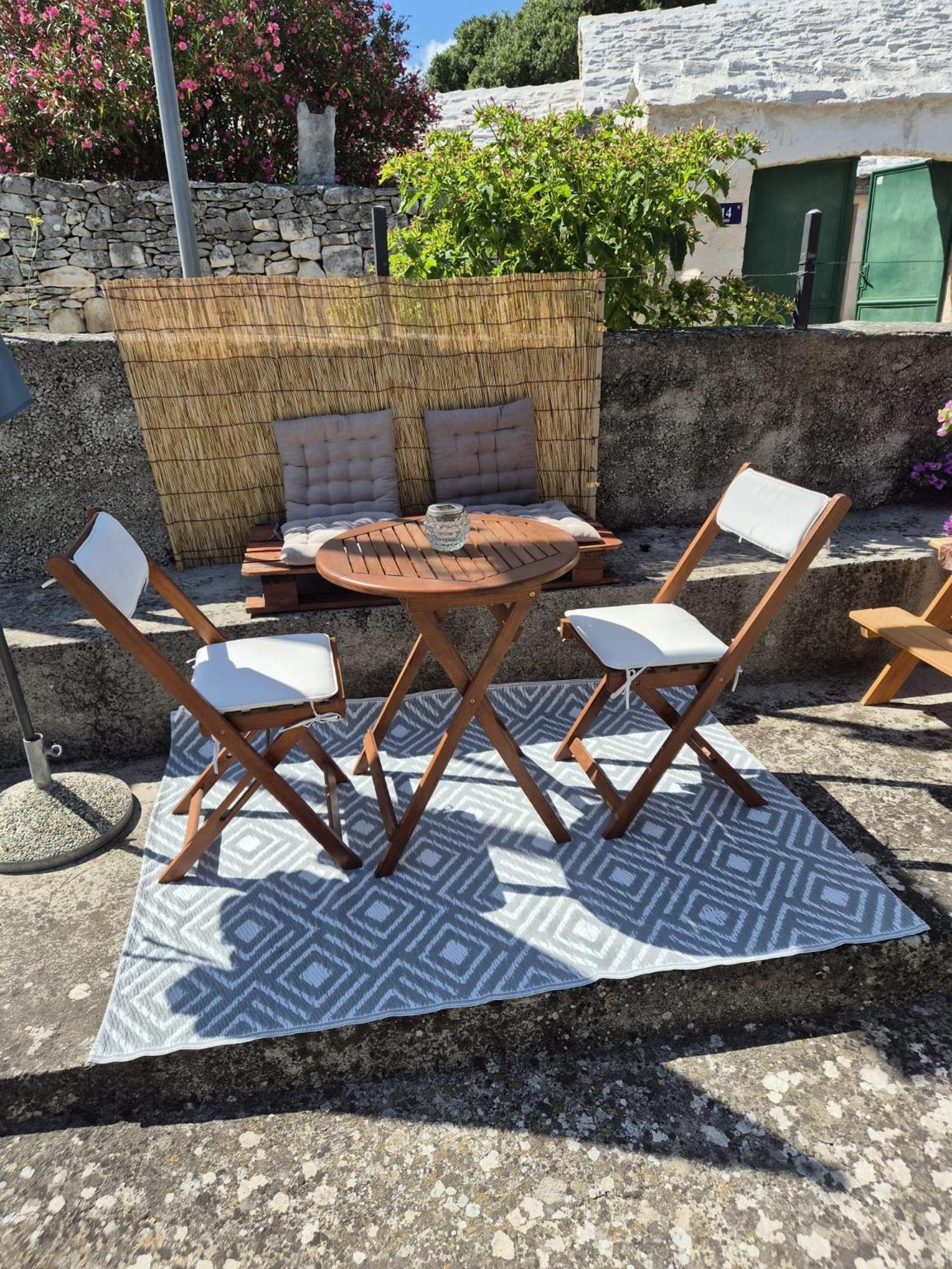 Apartmani Ino Škrip Exterior foto